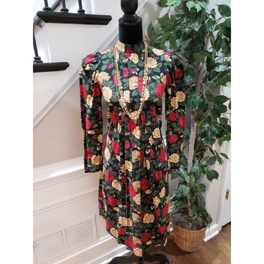 Womens Multicolor Floral Pleated Mock Neck Long Sleeve Knee Length Dress‎ Small
